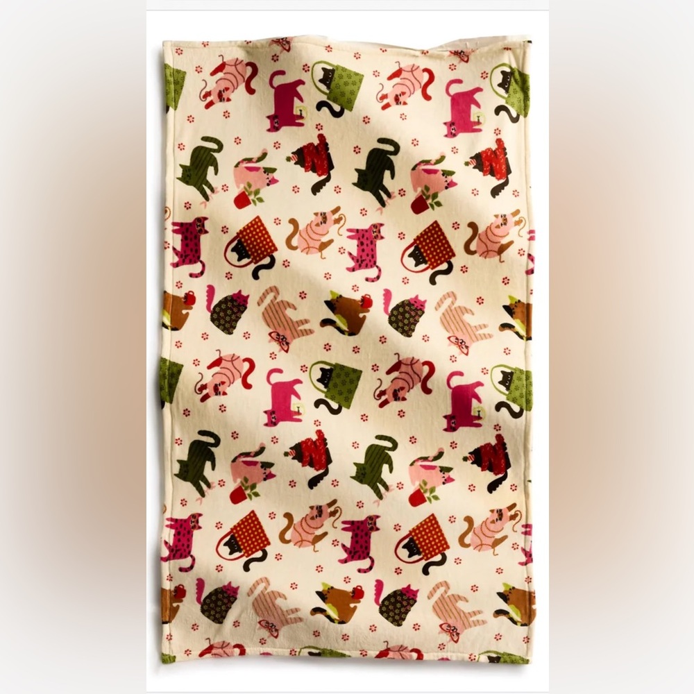Vera Bradley Cozy HEARDING CATS THROW